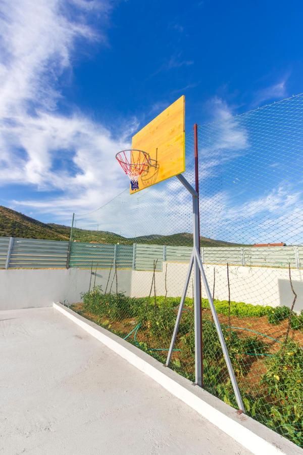 Villa San Dograde Bagian luar foto